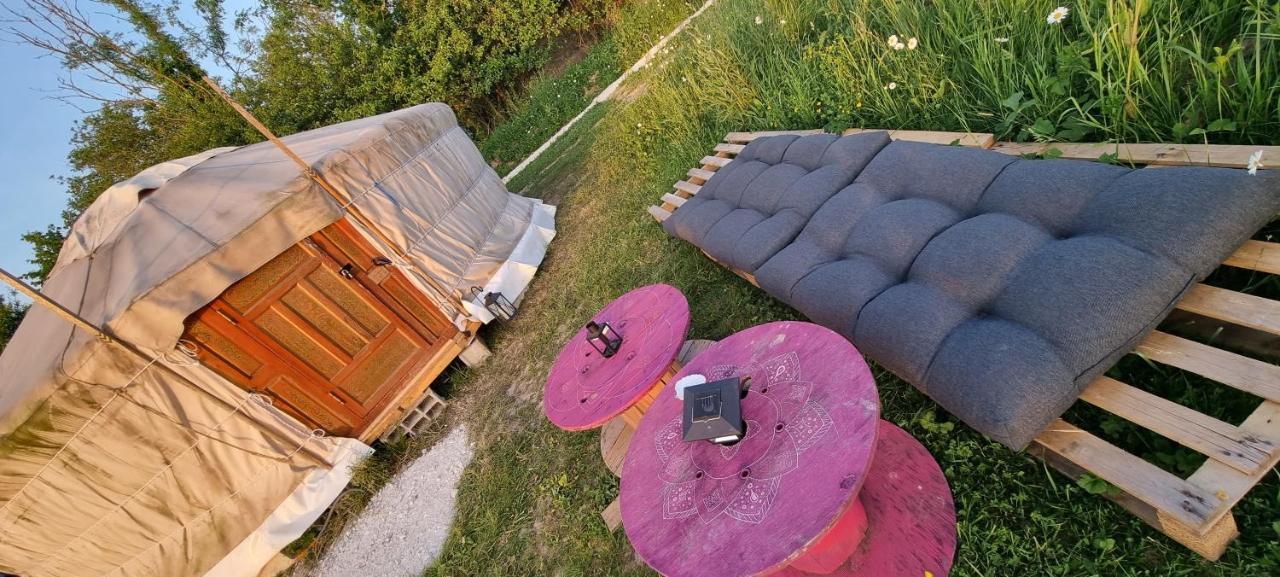 Tente de luxe Yourtes 6 Personnes Proche Provins Et